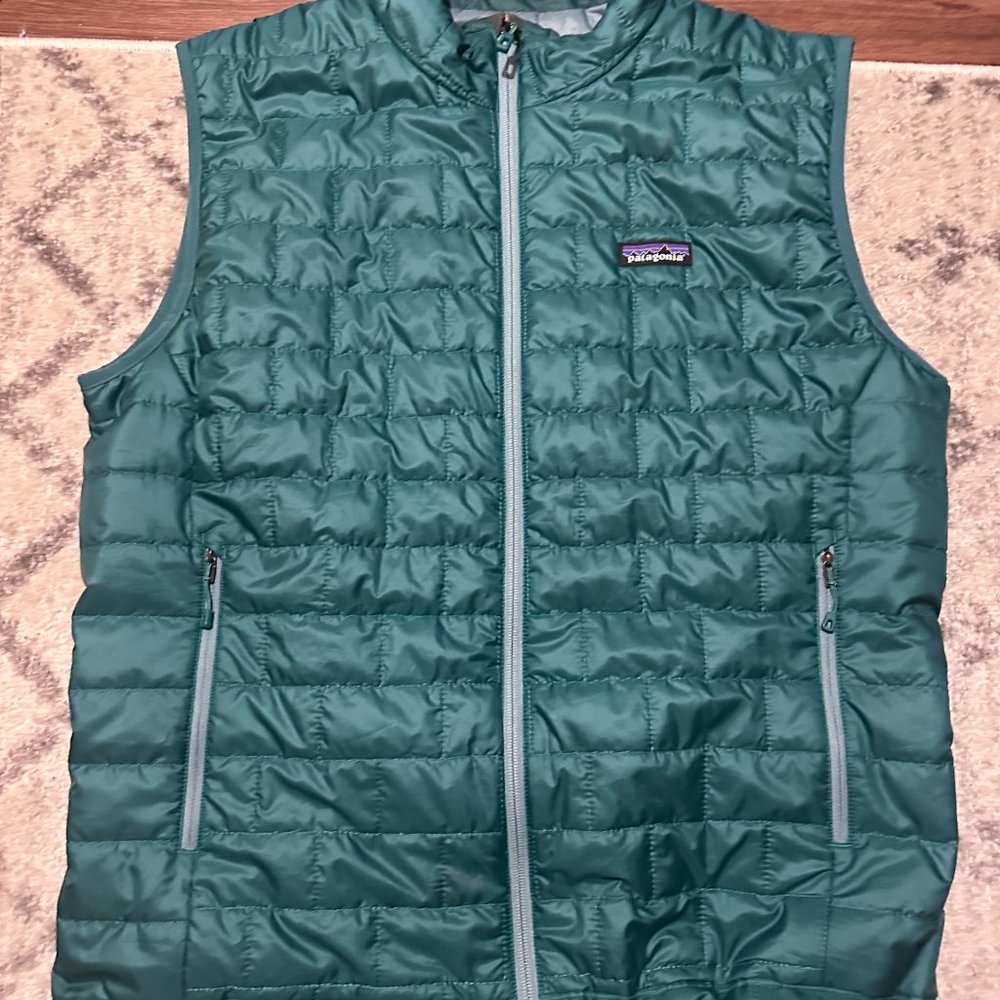 COPY - PATAGONIA - Men's Nano Puff® Vest (MENS LARGE)